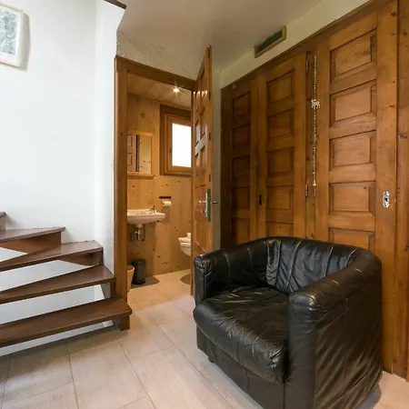 Sainte-foy-l'argentiere Chalet Sleeps 8 Domek alpejski