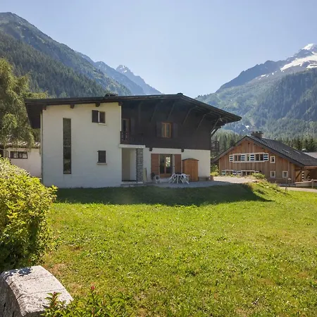 Domek alpejski Sainte-foy-l'argentiere Chalet Sleeps 8 *