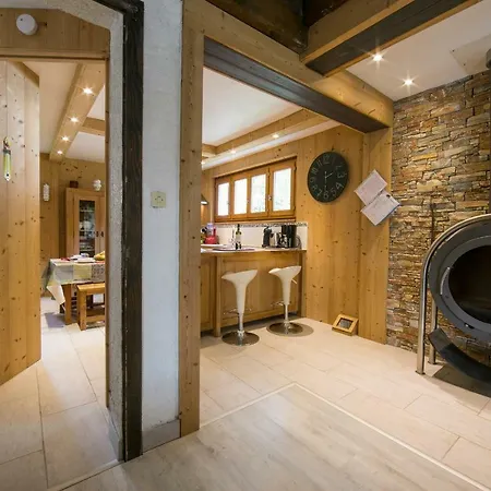 Domek alpejski Sainte-foy-l'argentiere Chalet Sleeps 8 Chamonix