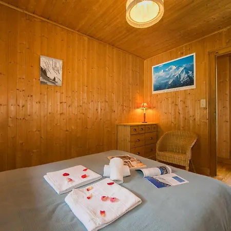 Sainte-foy-l'argentiere Chalet Sleeps 8 Chalet